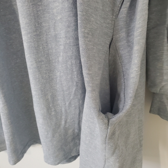 ALTARD State Light Blue Babydoll Sweatshirt Top Size Medium Long Sleeve HAS HOLE - Picture 7 of 12